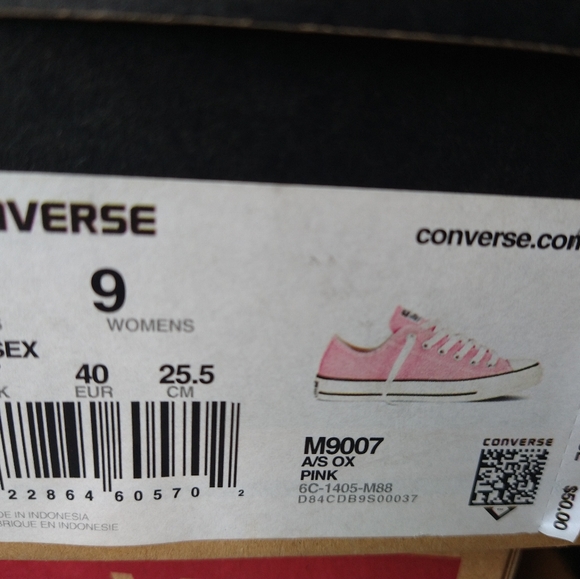 Shoes - Picture 4 of 4